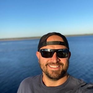 Meet your Posher, Max